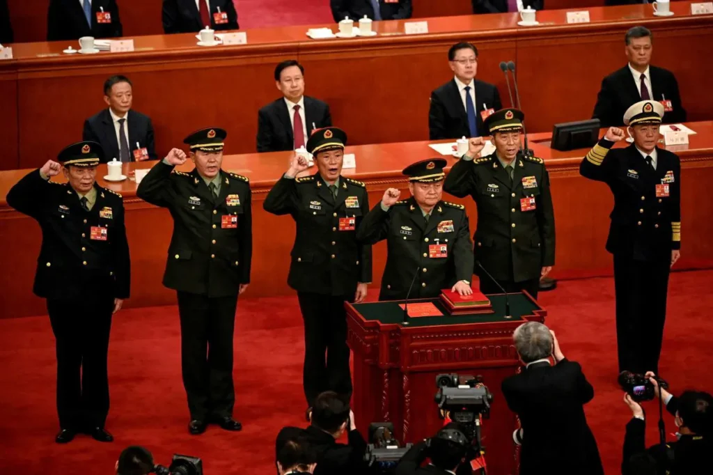 China expels top generals in anti-corruption campaign