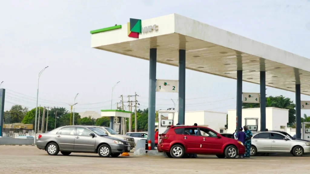 NNPC raises petrol price to ₦992 in Lagos