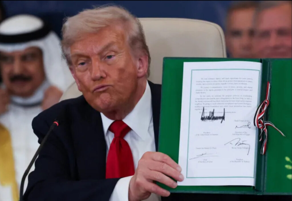 Trump warns Hamas not to breach Gaza deal