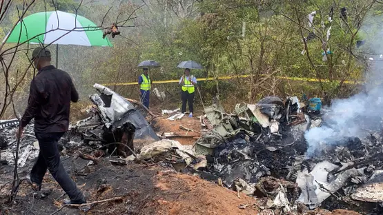 Kenya light aircraft crash 11 dead