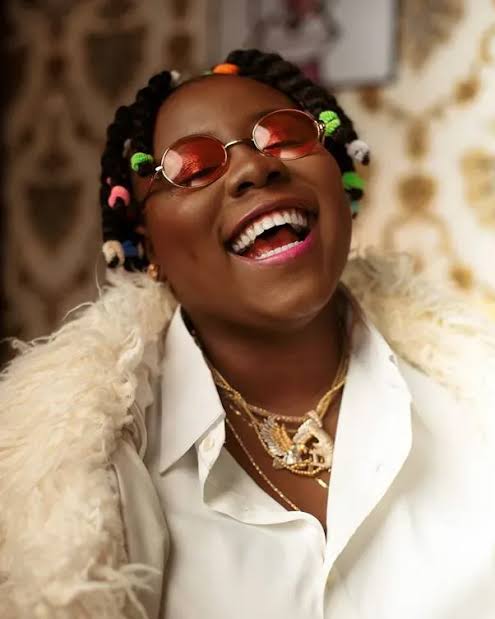 Teni laments after wearing corset dress