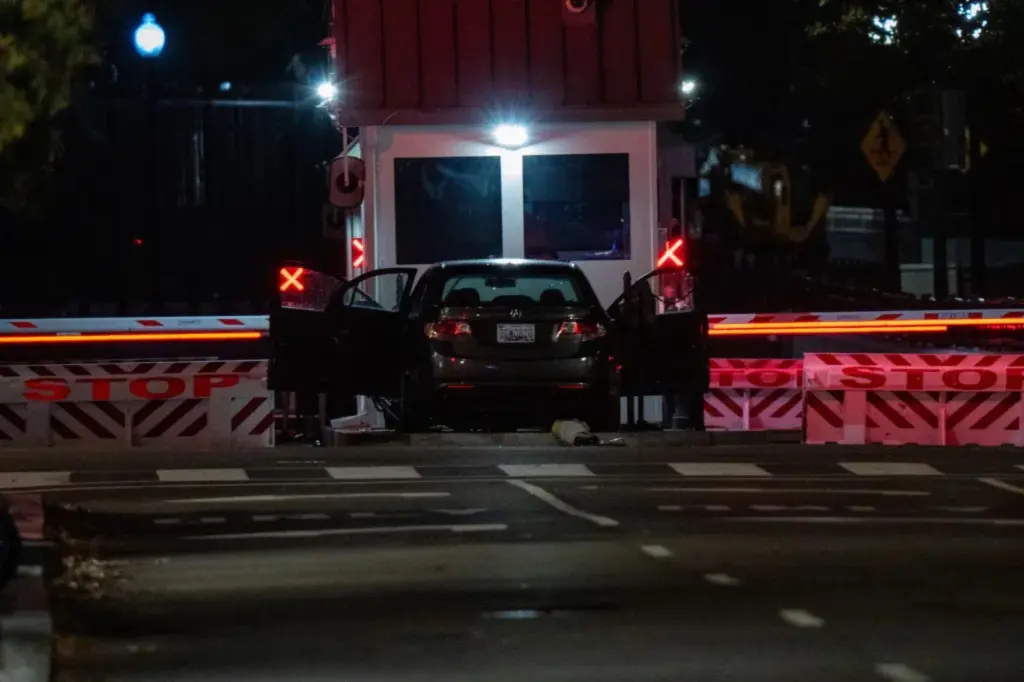 White House security gate car crash arrest