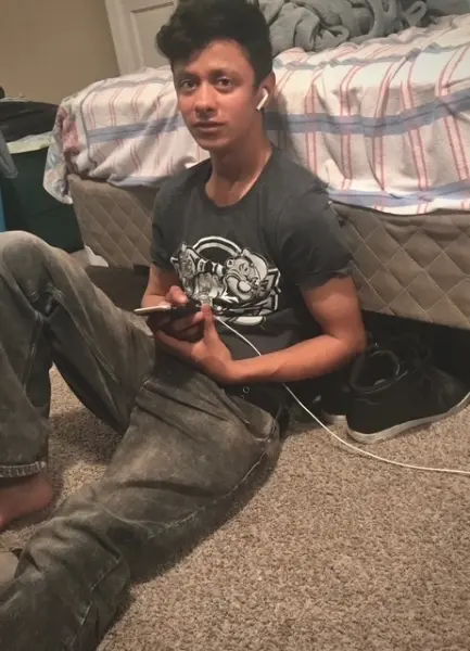 Man fatally struck by vehicle while fleeing immigration agents